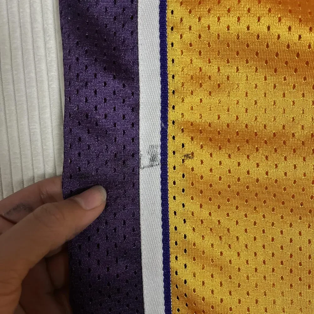 Los Angeles Lakers Jersey Youth Medium Gold NBA Basketball Kobe Bryant 8 Nike